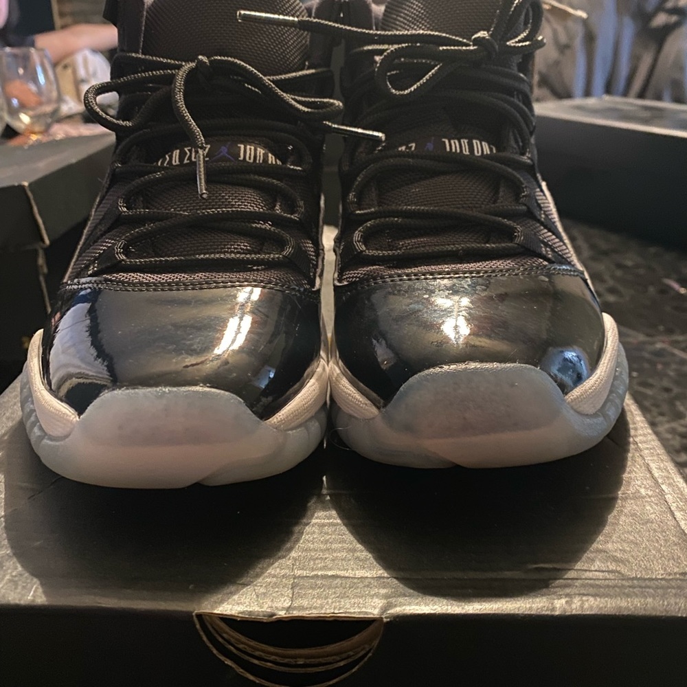 Jordan 11 - Picture 3 of 5